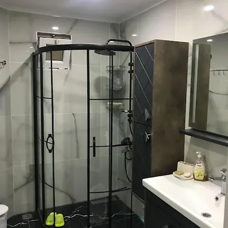 Deniz Manzarali Havuzlu Full Esyali Kiralik Daire * Antalya