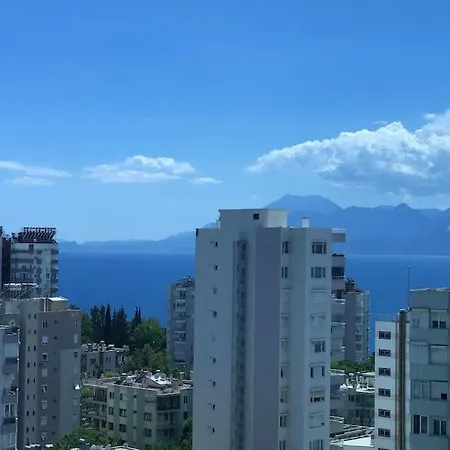 Daire Deniz Manzarali Havuzlu Full Esyali Kiralik Daire Antalya